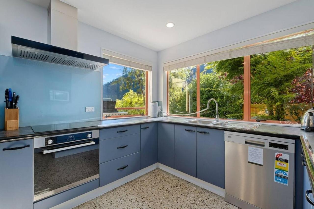 Magnificent Apartment With Great Views! Queenstown Exterior foto
