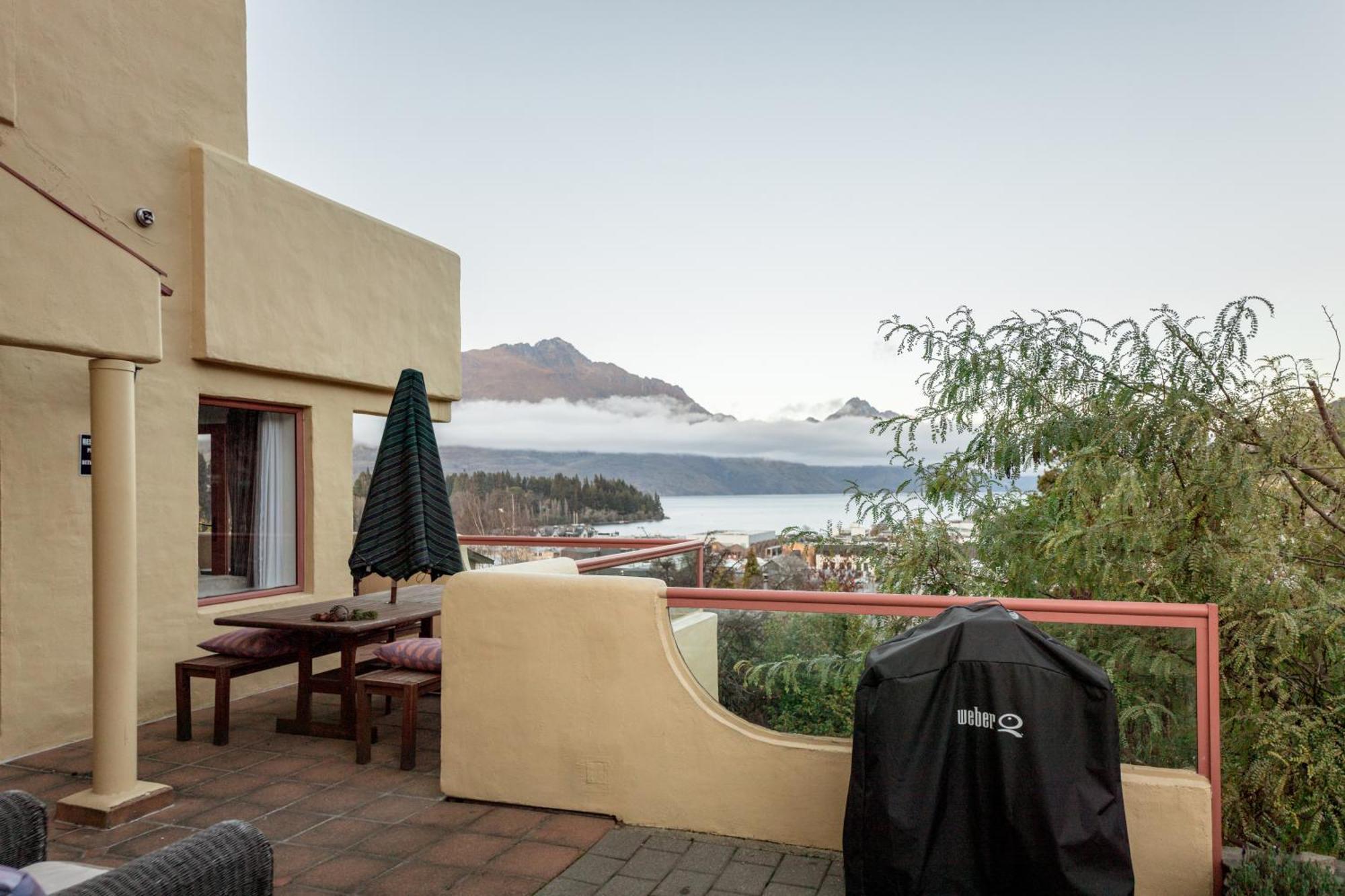 Magnificent Apartment With Great Views! Queenstown Exterior foto